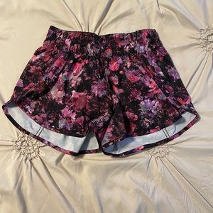 SOLD Mid rise tracker short